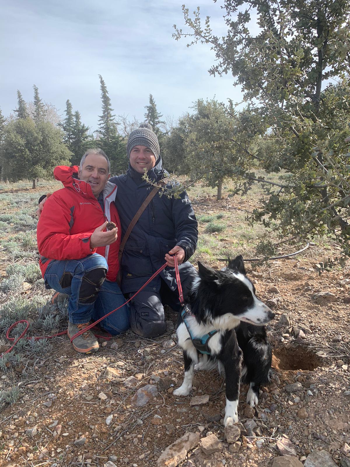 Mit meinem Freund Raúl während der Ernte